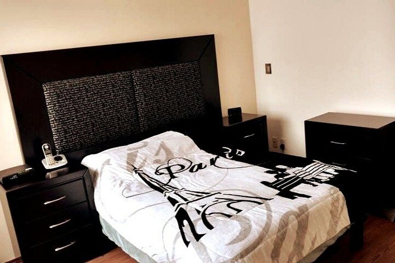 Apartment at just 30 steps of Paseo de la Reforma