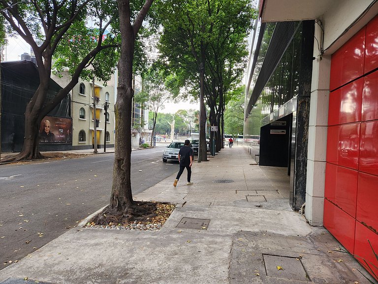 A 30 pasos de Av. Reforma comodo departamento