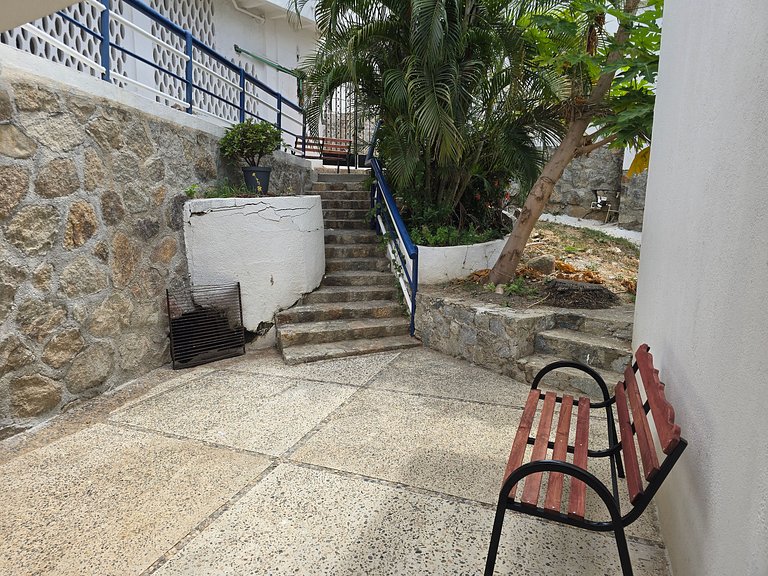 Villa a 5 minutos del mar con estacionamiento