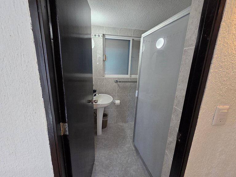 Room 5 minutes from the beach