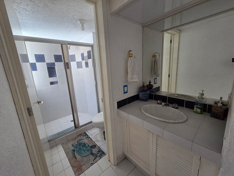 Spacious with 2 bedrooms, 2 bathrooms, and parking