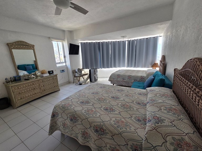 Spacious with 2 bedrooms, 2 bathrooms, and parking